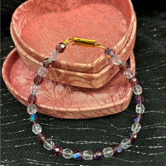 Vintage Purple and Iridescent Beaded Bracelet & Pink Heart Box - Picture 1 of 9